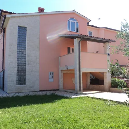 Apartment Vera *